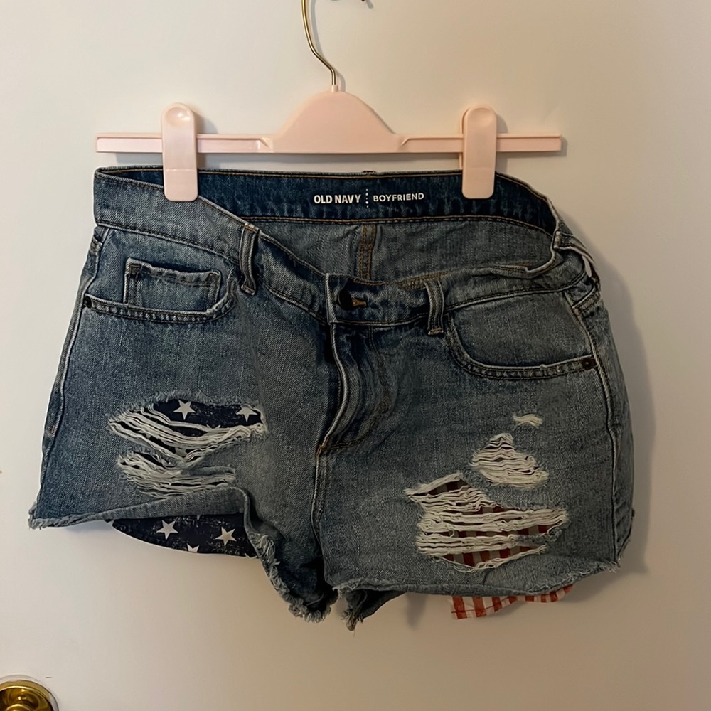 Old navy boyfriend shorts